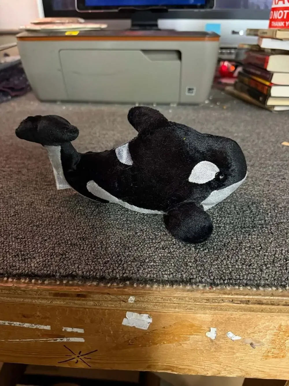 SeaWorld Shamu Killer Whale Plush Stuffed Animal